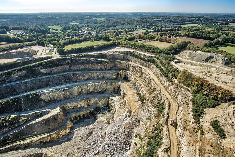 Carrière vue de drone à 45°